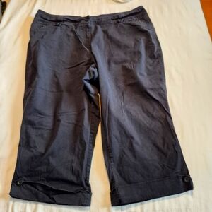 Dress Barn women's size 20W black cropped pants cuff seam opened